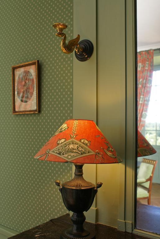 Chateau De Reignac Hotel Room photo