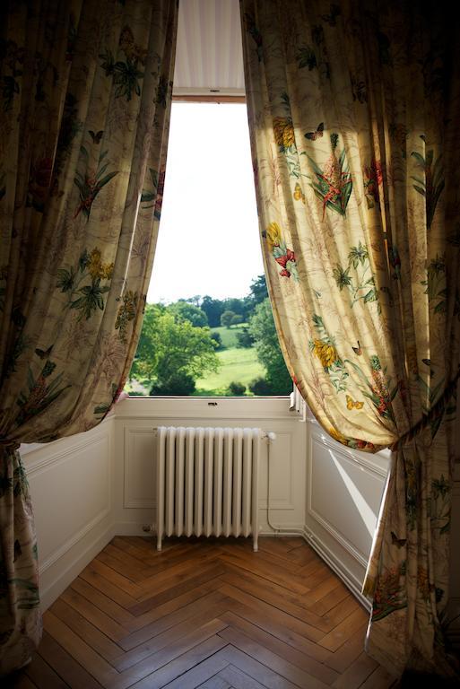 Chateau De Reignac Hotel Room photo